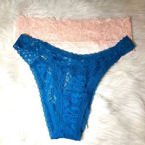 Victoria’s Secret Panties - Bundle (2) - NWT
Size S